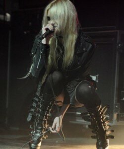 Taylor Momsen upskirt