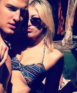 Paulina Gretzky bikini twitpics